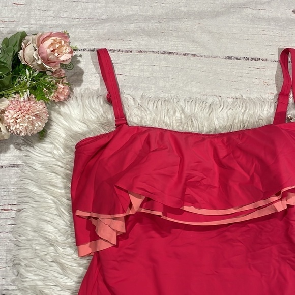 NWT Coco Reef HIBISCUS Contours Ruffled One-Piece Swimsuit - Picture 9 of 13